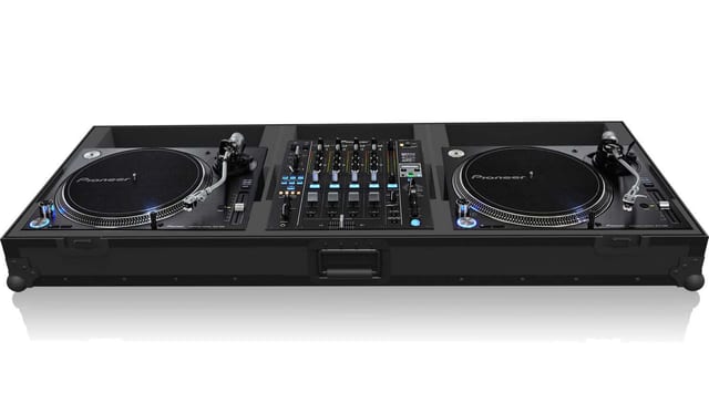 Zomo Flightcase PLX-1900 NSE negru pentru două pick-up-uri Pioneer și mixer DJM-900NXS2