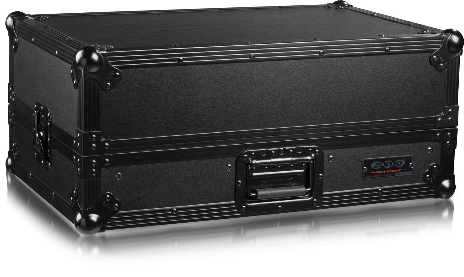 Zomo Flightcase P-MC Plus NSE, detaliu protecții de colț și profile din aluminiu
