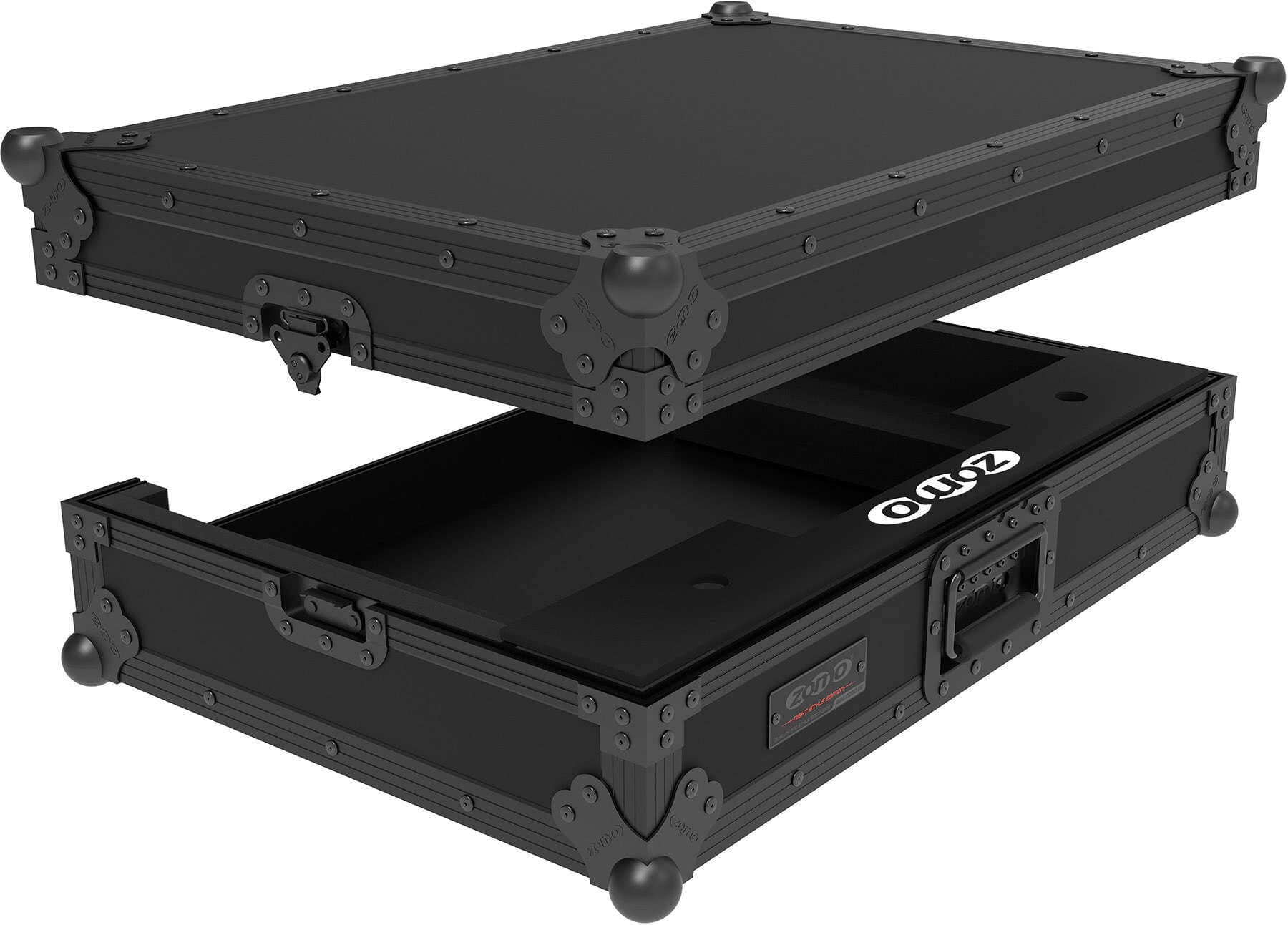 Colț de tip bilă și profil din aluminiu negru pe flightcase Zomo