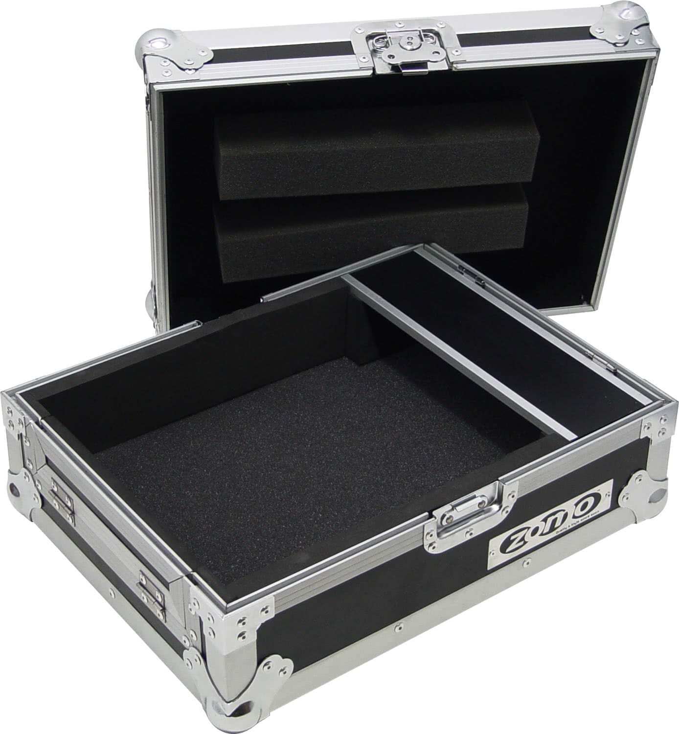 Detaliu al flightcase-ului Zomo PC-800 argintiu