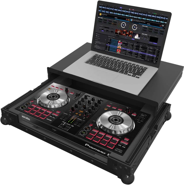 Flightcase Zomo P-DDJ-SB3 Plus NSE negru, închis, cu profile din aluminiu și protecții de colț